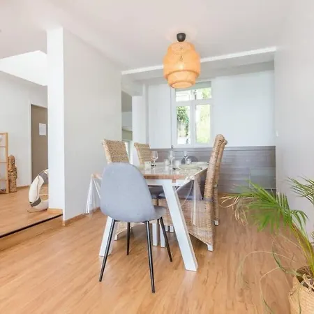 Les Pieds Dans L'Eau - Bel Appartement - Vue Mer Cancale Exterior photo